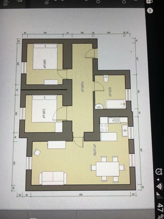 Ferienwohnung Mit 2 Schlafzimmern Und Parkplatz แอร์ฟวร์ท ภายนอก รูปภาพ